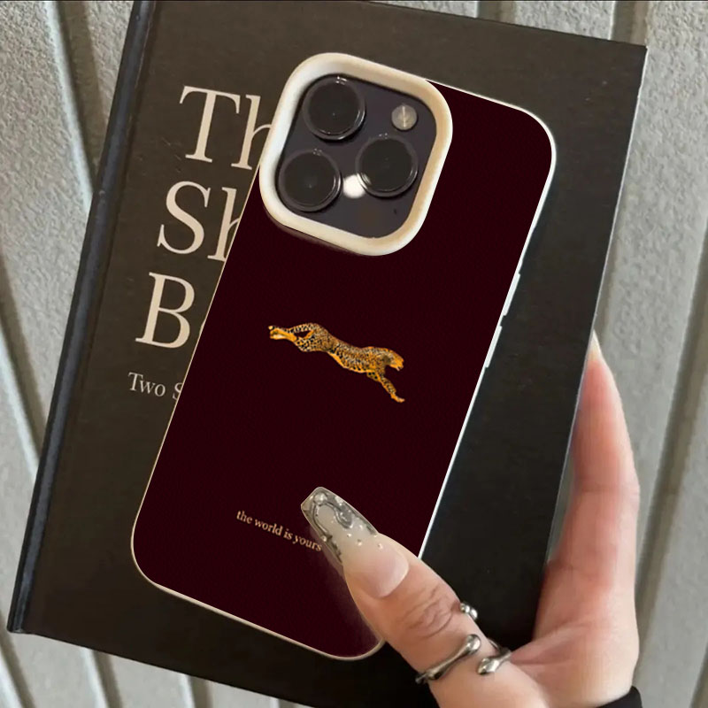 Minimalist Leopard Running Pat – Phone Cases Leopard Print recenzja i cena